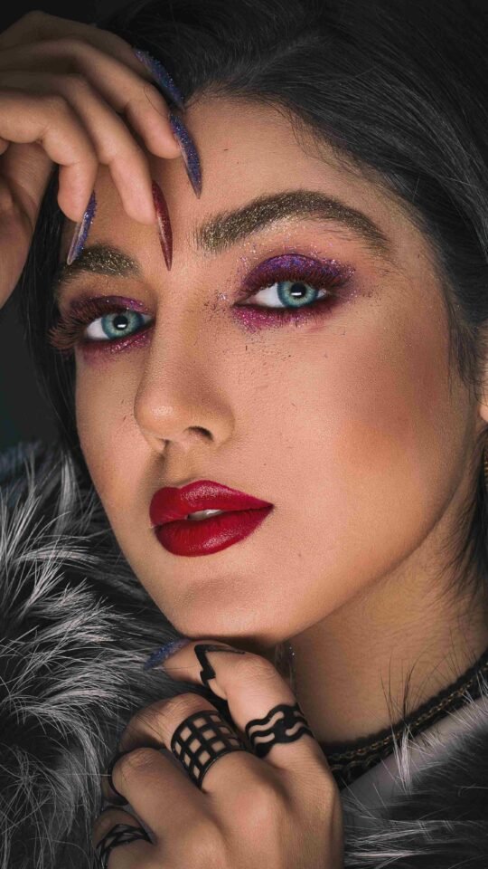 woman-with-eye-makeup-red-lipstick_11zon (1)